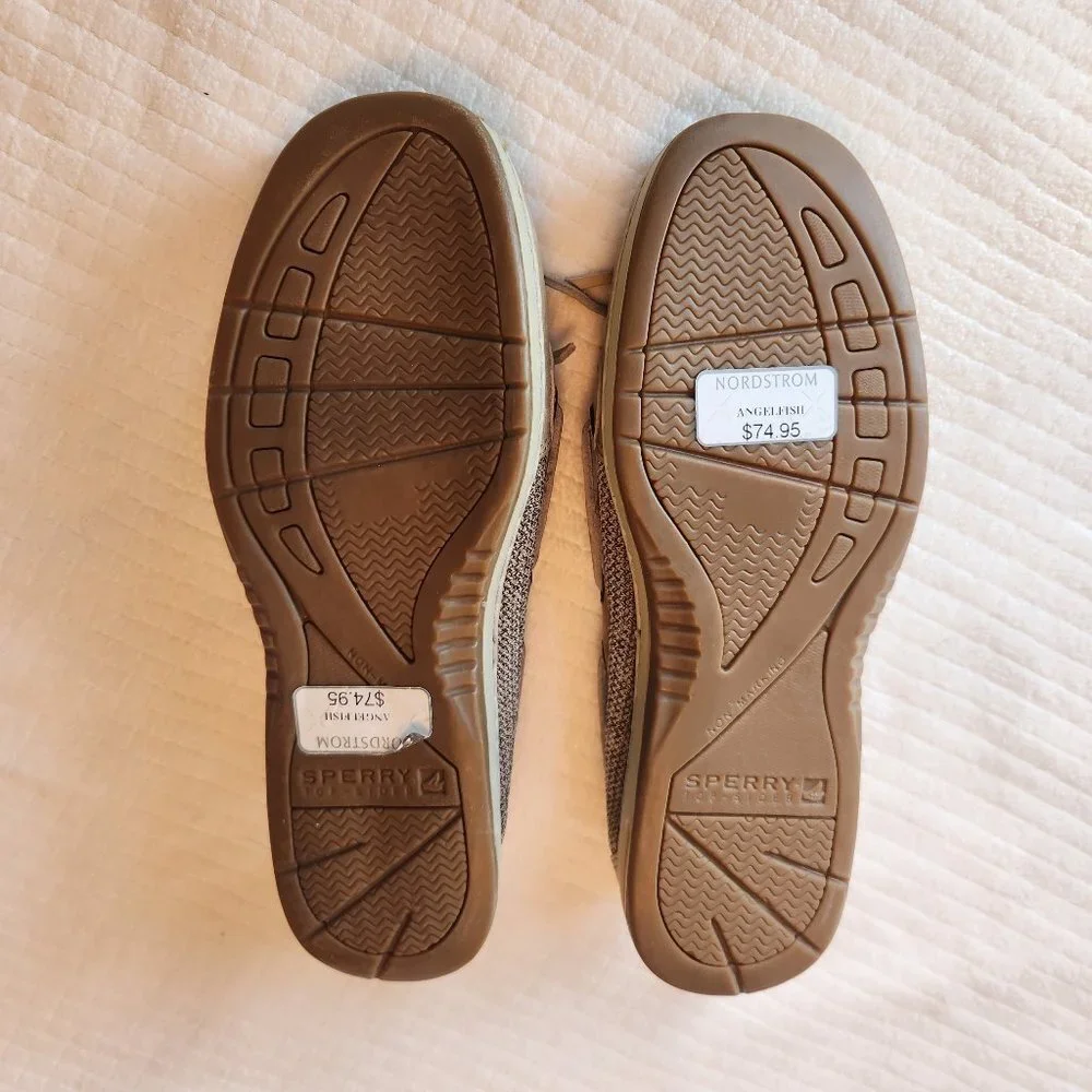 Sperry Top-Sider Women’s Cream Loafers NWT Sz 5.5